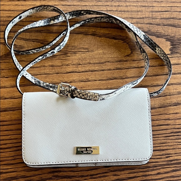 henri bendel Handbags - Henri Bendel Light Grey Crossbody Bag with Patterned Strap